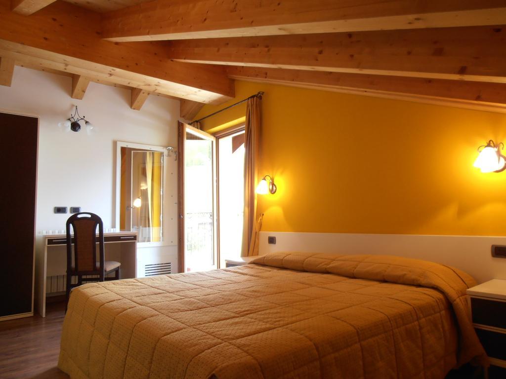 Chalet Kiara - Appartamenti Abar Livigno Kamer foto